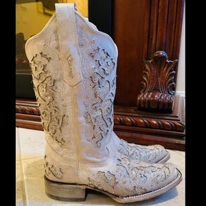 NEW! Corral Glitter Inlay Boots 9